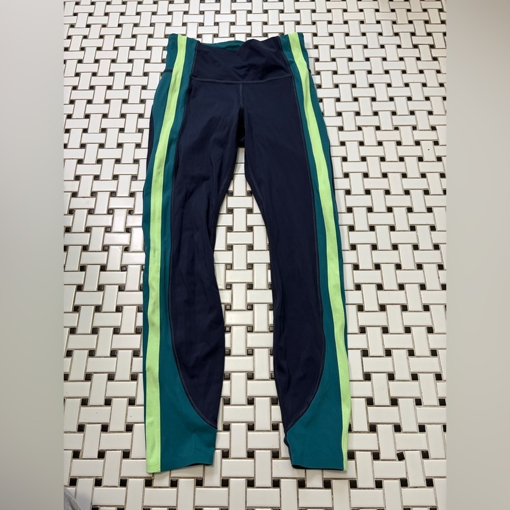 Athleta Navy and Lime Green Leggings